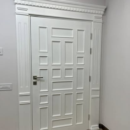 Ușă albă