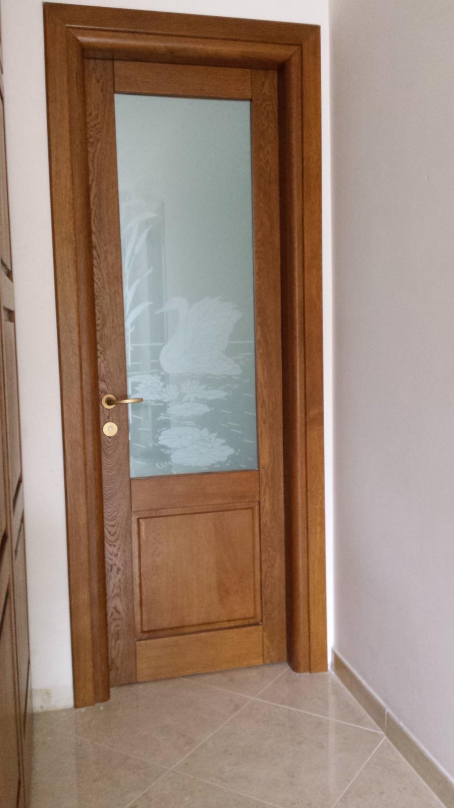 Ușă stejar cu sticlă sablată